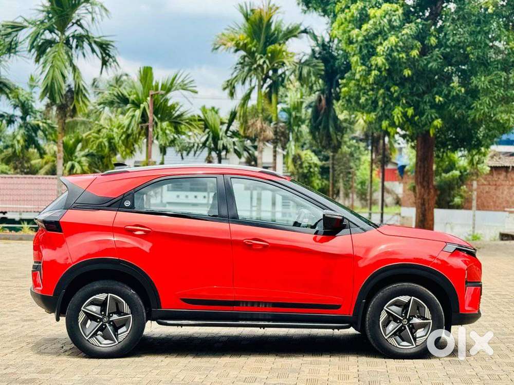 Tata Nexon Creative 1.2 Revotron Petrol 6 Mt, 2023, Petrol