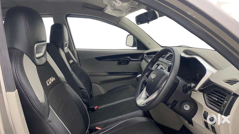 Mahindra Kuv 100
