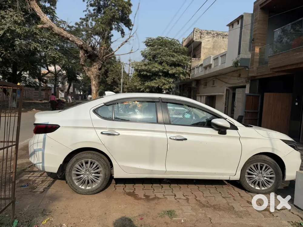 Honda City 2022 Petrol 18700 Km Driven