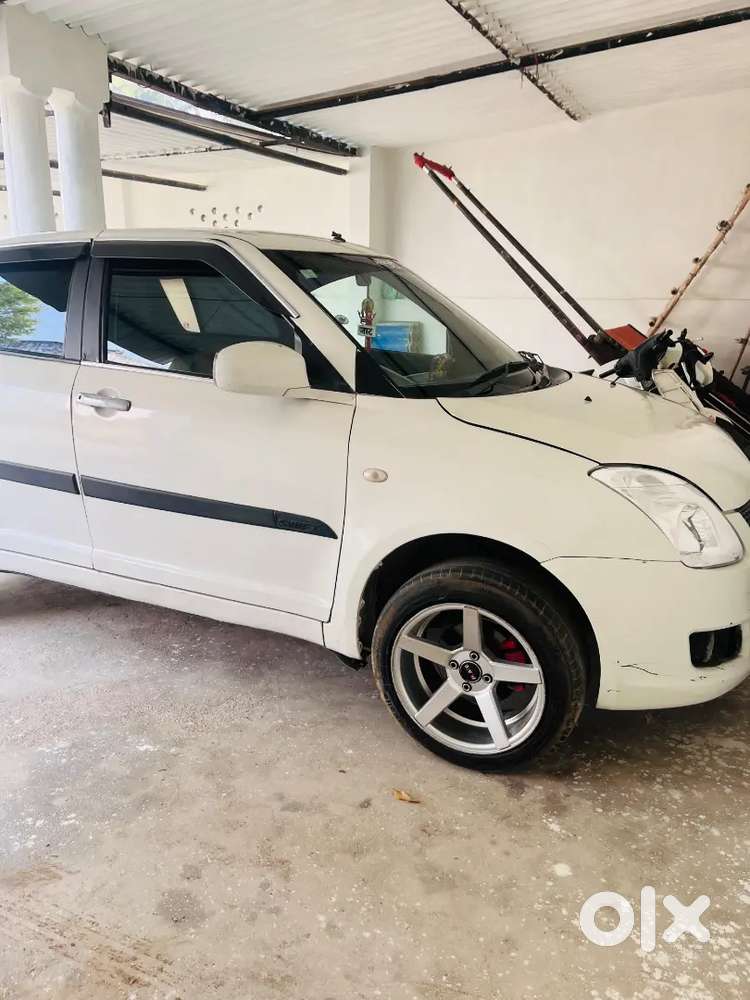 Maruti Suzuki Swift 2010 Petrol
