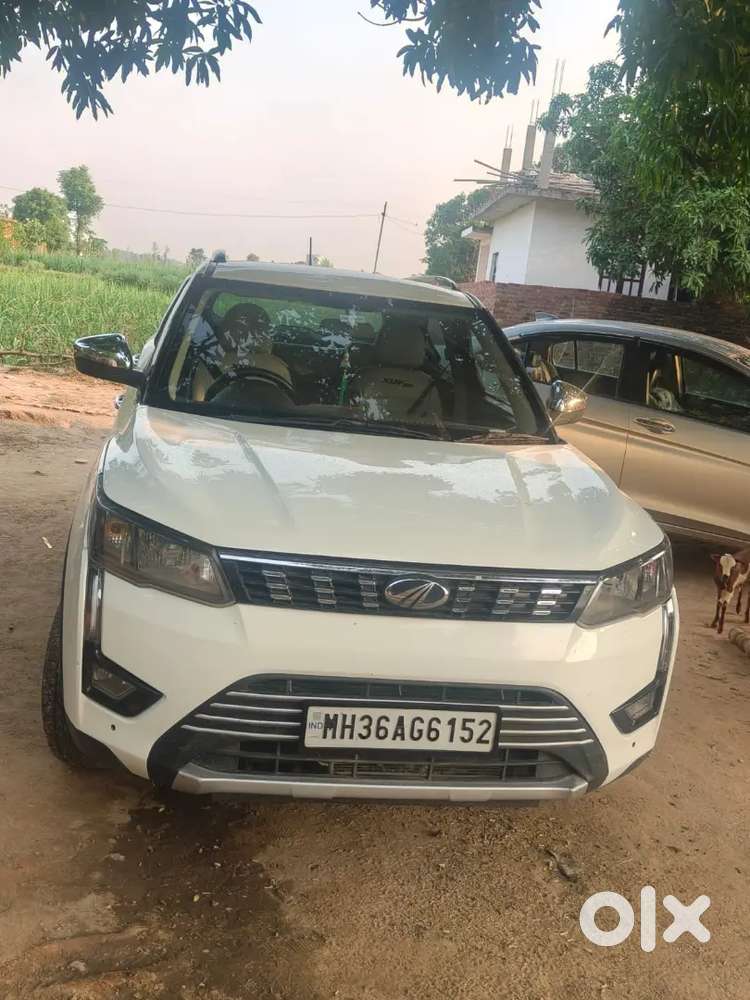 Mahindra Xuv3000 Pearl White