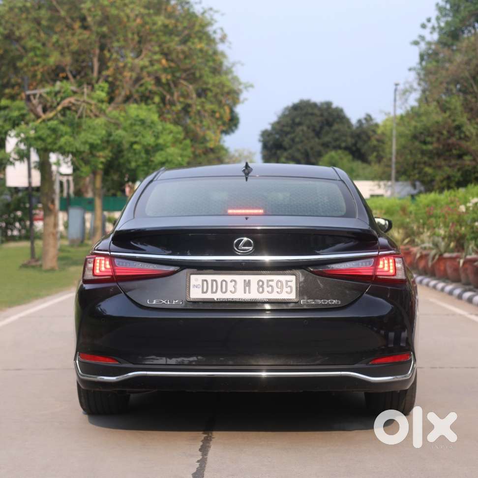 Lexus Es 300h Luxury, 2025, Petrol