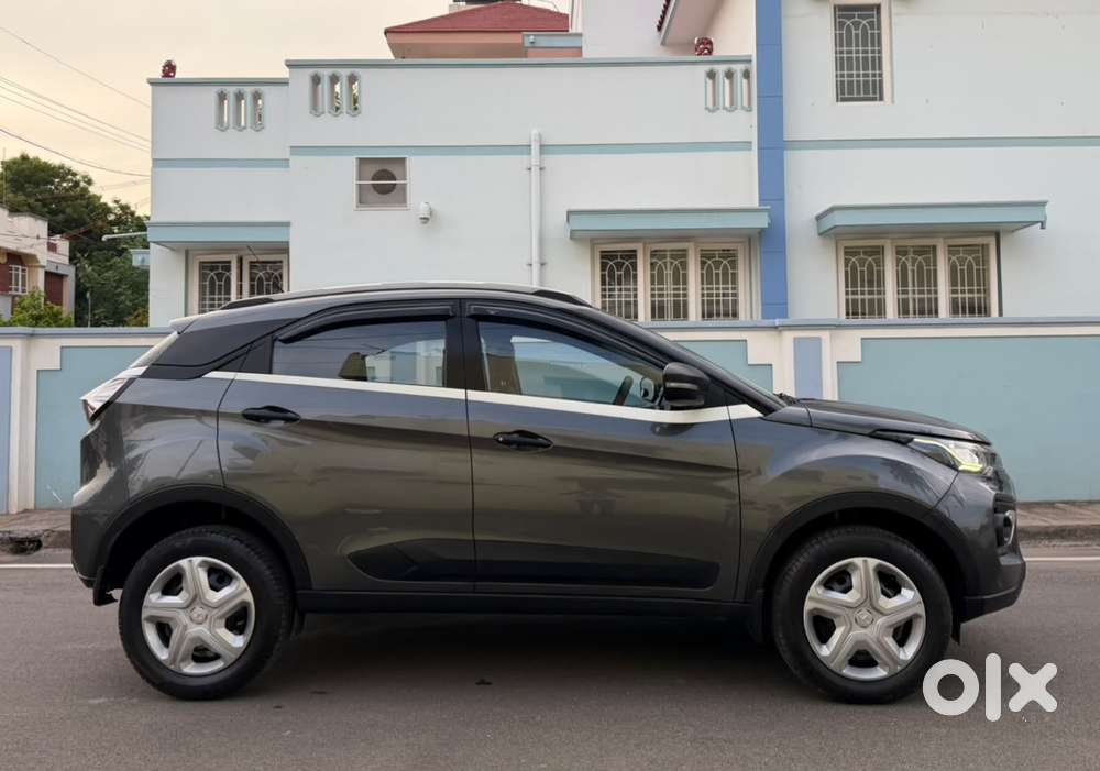 Tata Nexon 1.2 Revotron Xm, 2017, Petrol