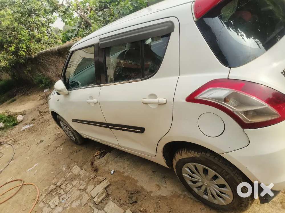 Maruti Suzuki Swift 2016 Petrol 135015 Km Driven