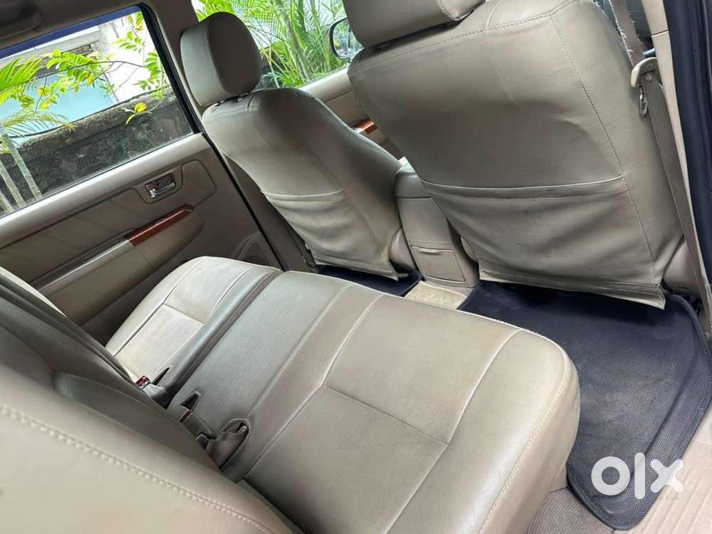 Toyota Fortuner 2011 Diesel Manual