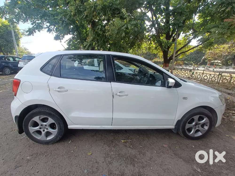 Volkswagen Polo 2012 Car