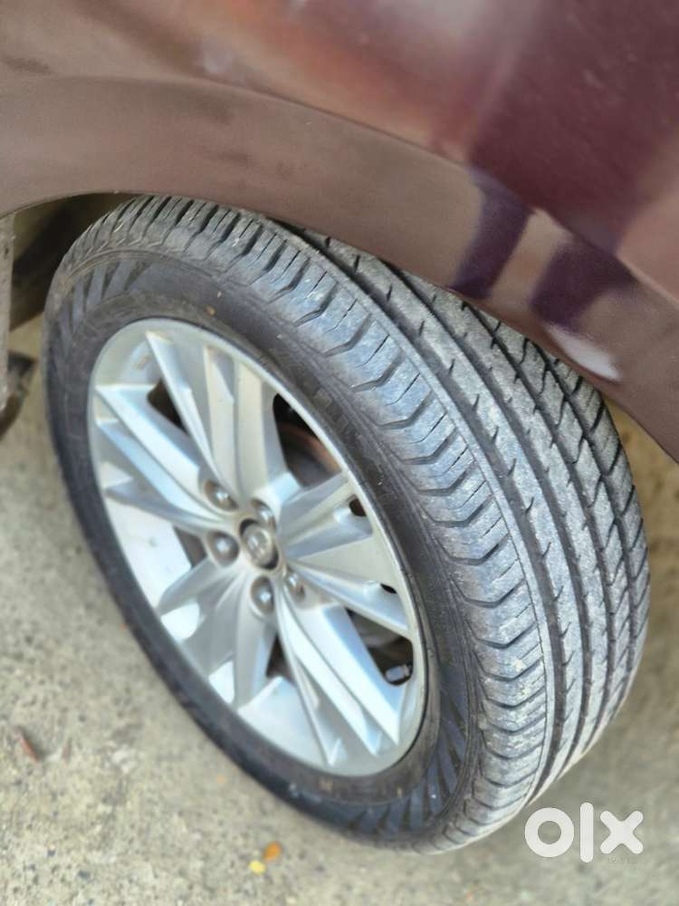 Toyota Innova Crysta