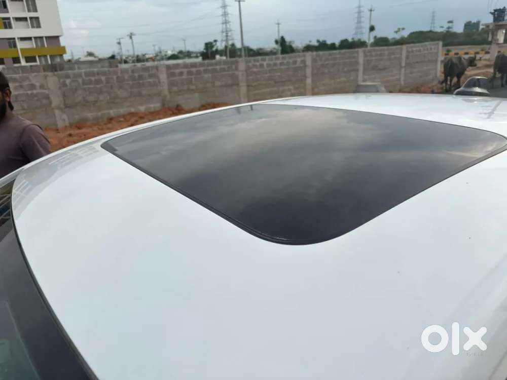 Skoda Slavia Style 1.0l Tsi At, 2022, Petrol
