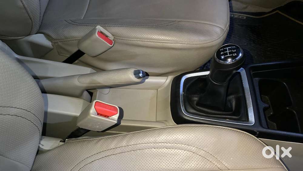 Maruti Suzuki Swift Dzire 1.2 Zxi Bsiv, 2018, Petrol