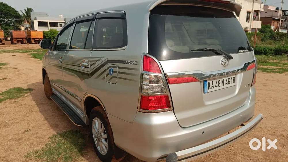 Toyota Innova 2.5 Vx 2012 Model Second Owner