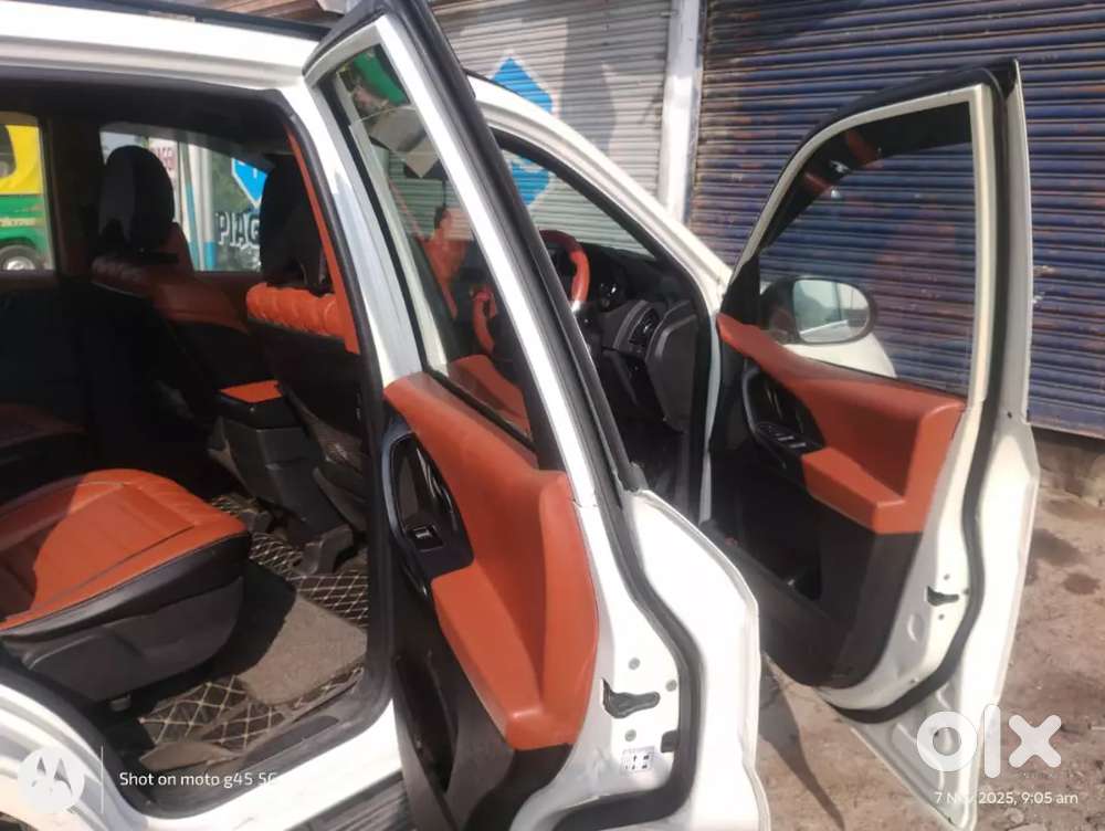 Mahindra Xuv500 2020 Diesel 113000 Km Driven