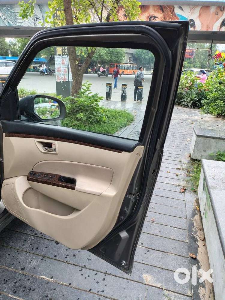 Maruti Suzuki Dzire 1.2 Vxi, 2015, Petrol