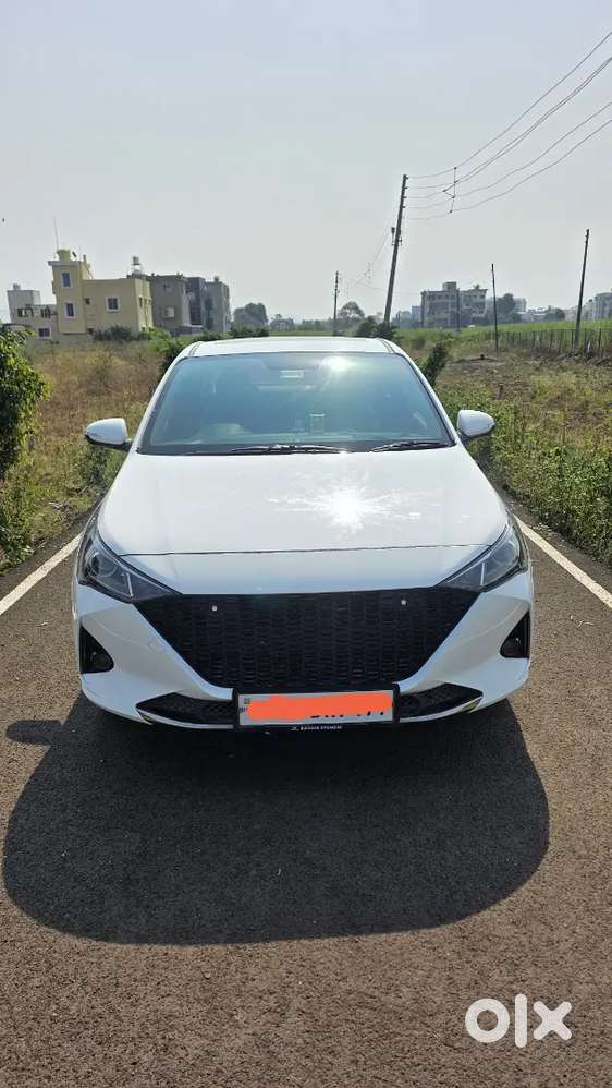 Hyundai Verna 2023 Petrol Well Maintained