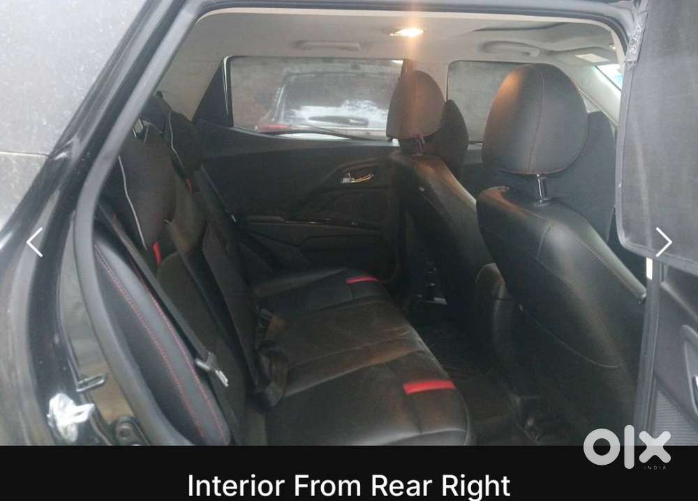 Mahindra Xuv300 Turbosport 2023 Petrol Well Maintained