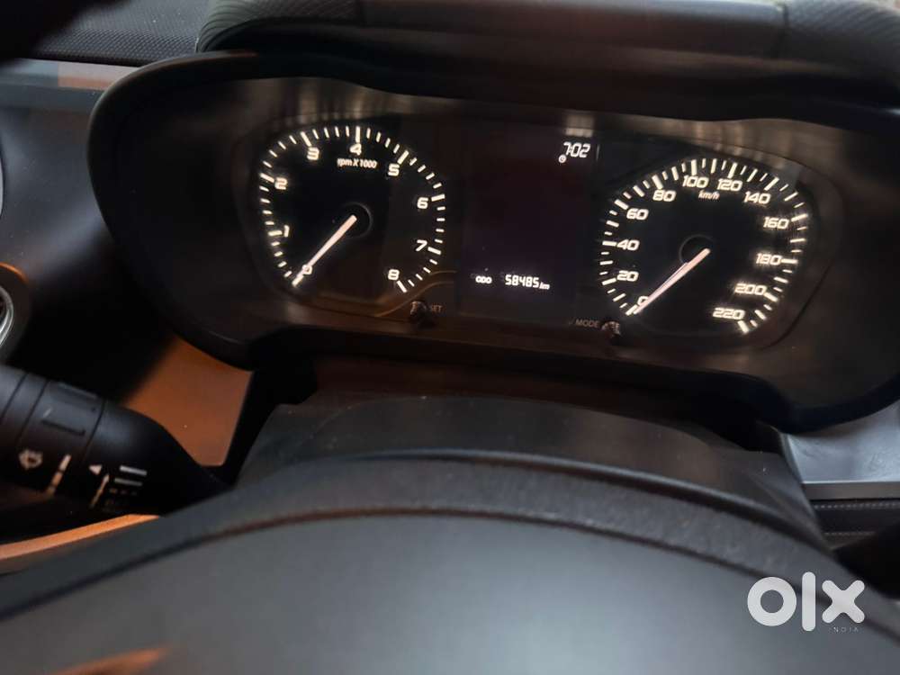 Tata Altroz 1.2 Xm, 2023, Petrol