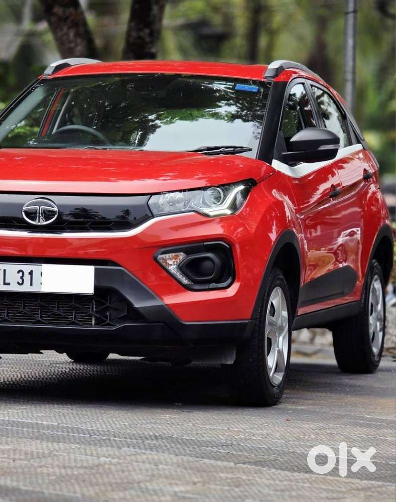 Tata Nexon 1.2 Revotron Xm (s), 2023, Petrol