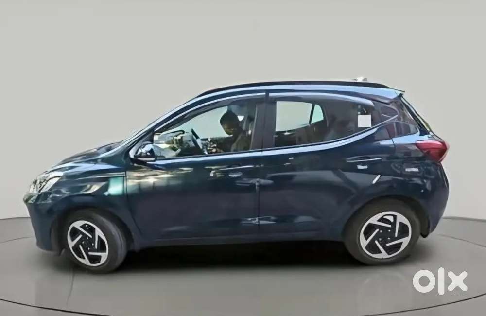 Mh42  Grand I10 Nios Duo Cng Sportz  19,990 Km