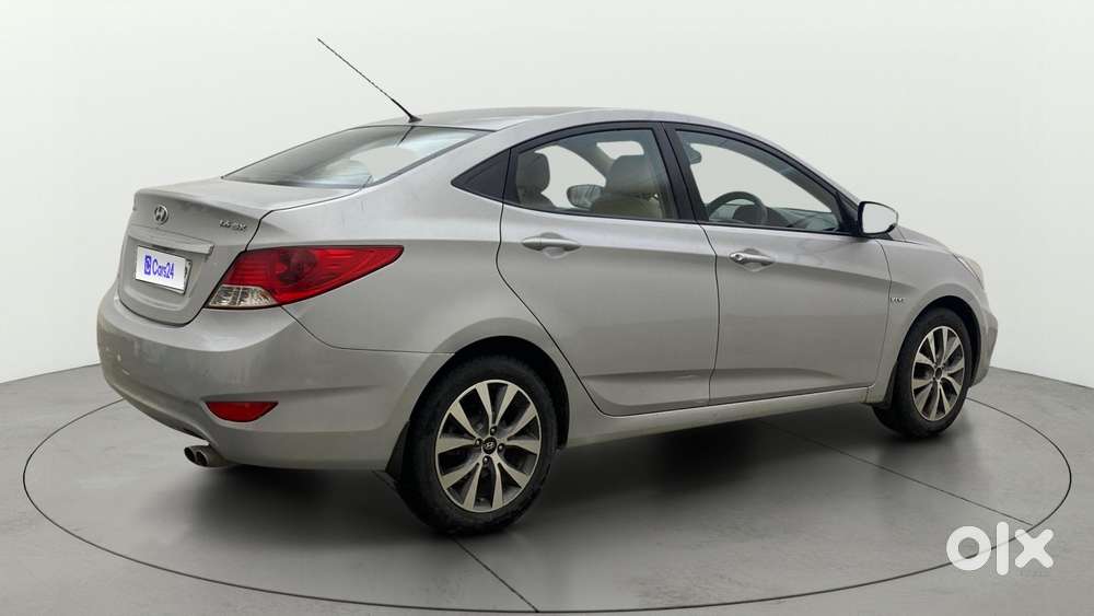 Hyundai Verna Fluidic 1.6 Vtvt Sx, 2014, Petrol