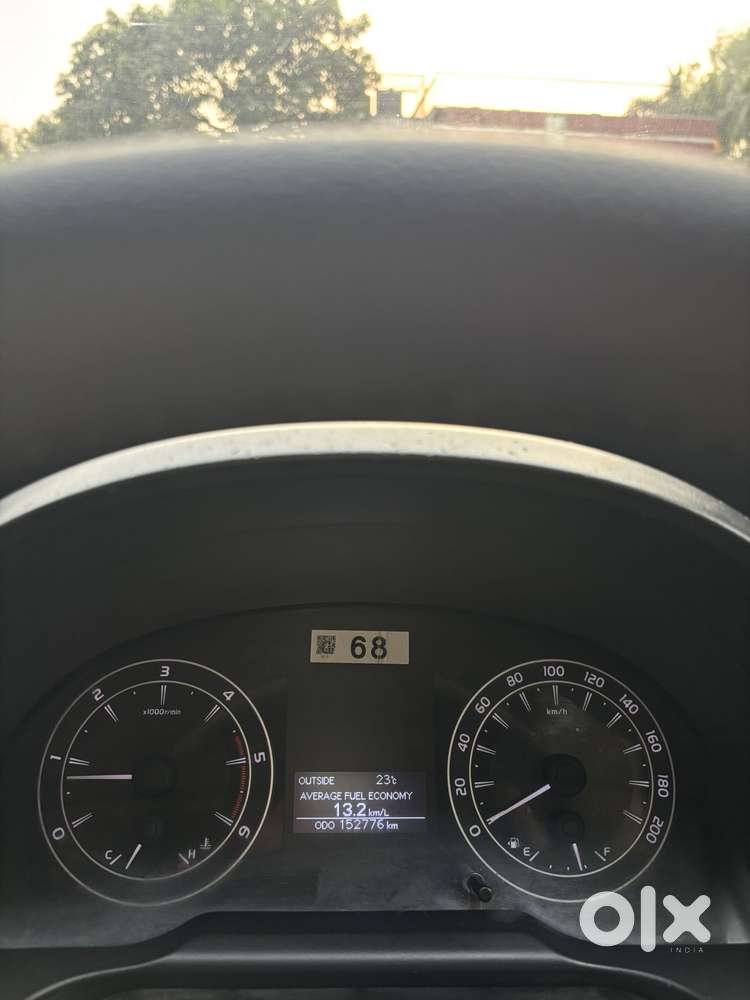 Toyota Innova Crysta 2.4 G Mt, 2017, Diesel