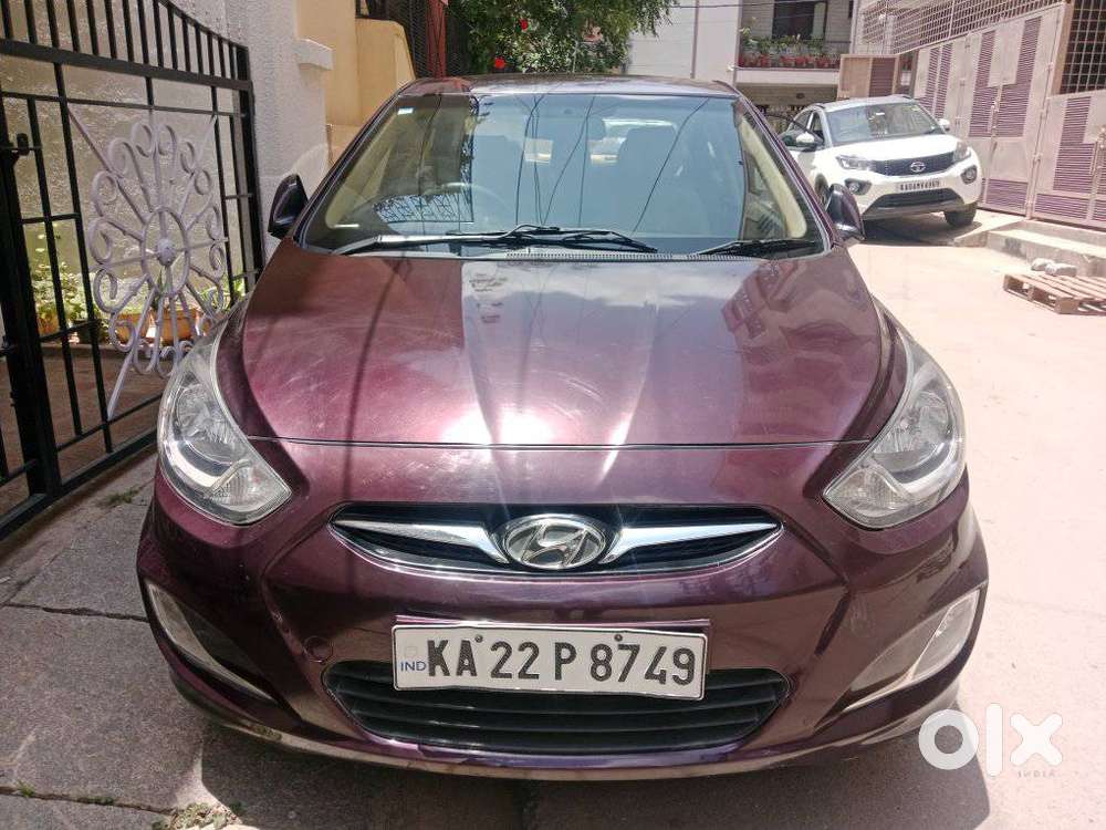Hyundai Verna Fluidic 1.6 Vtvt Sx, 2012, Petrol