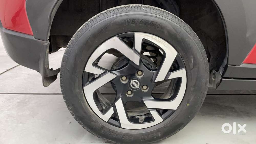 Nissan Magnite 1.0 Xv Premium Turbo Cvt, 2022, Petrol