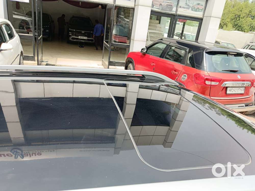 Maruti Suzuki Vitara Brezza Zxi + Mt Dual Tone, 2022, Petrol