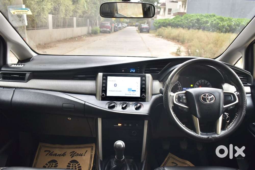 Toyota Innova Crysta 2.4 G Mt 7 Str, 2024, Diesel
