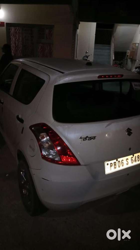 Maruti Suzuki Swift 2012 Diesel 65000 Km Driven