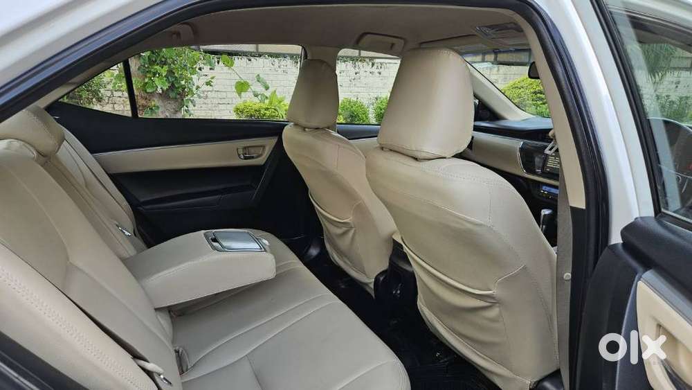 Toyota Corolla Altis Vl At, 2015, Petrol