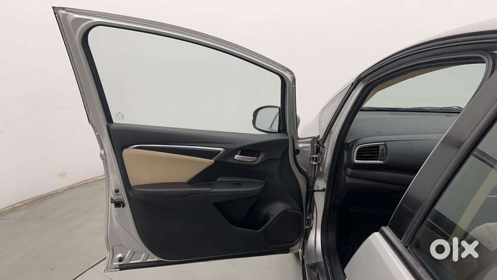 Honda Jazz [2020-2023] 1.2 V I-vtec Mt, 2017, Petrol