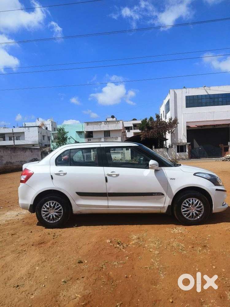 Maruti Suzuki Swift Dzire Amt Vxi, 2017, Petrol
