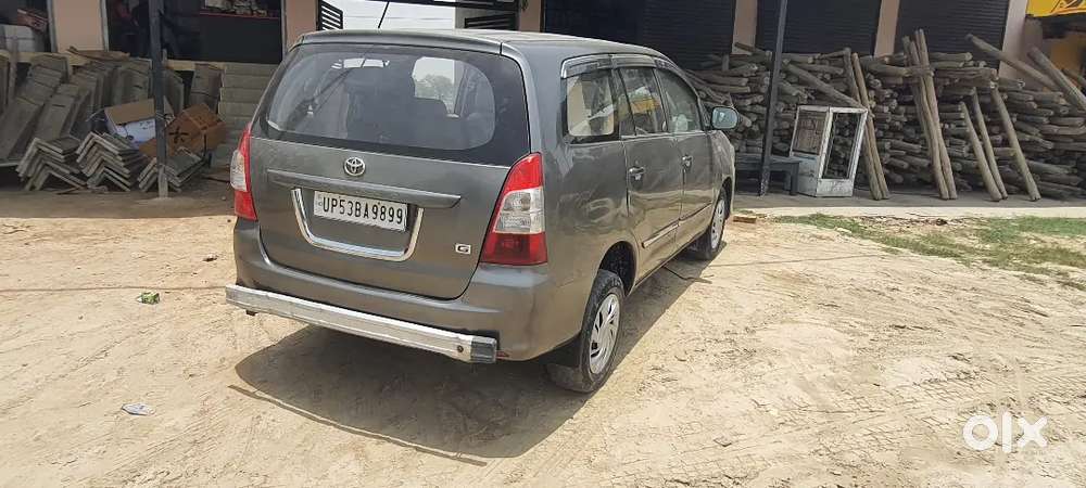 Toyota Innova 2012 Diesel 165000 Km Driven