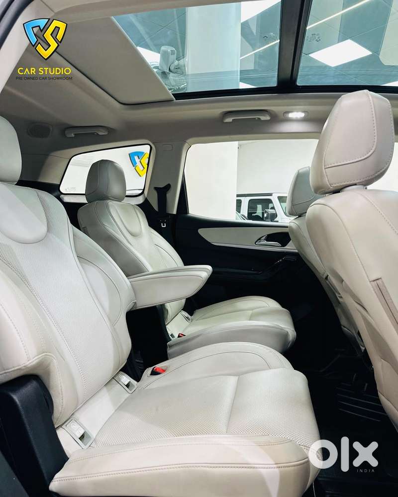 Mahindra Xuv700 Ax7l 6 Str At, 2024, Diesel