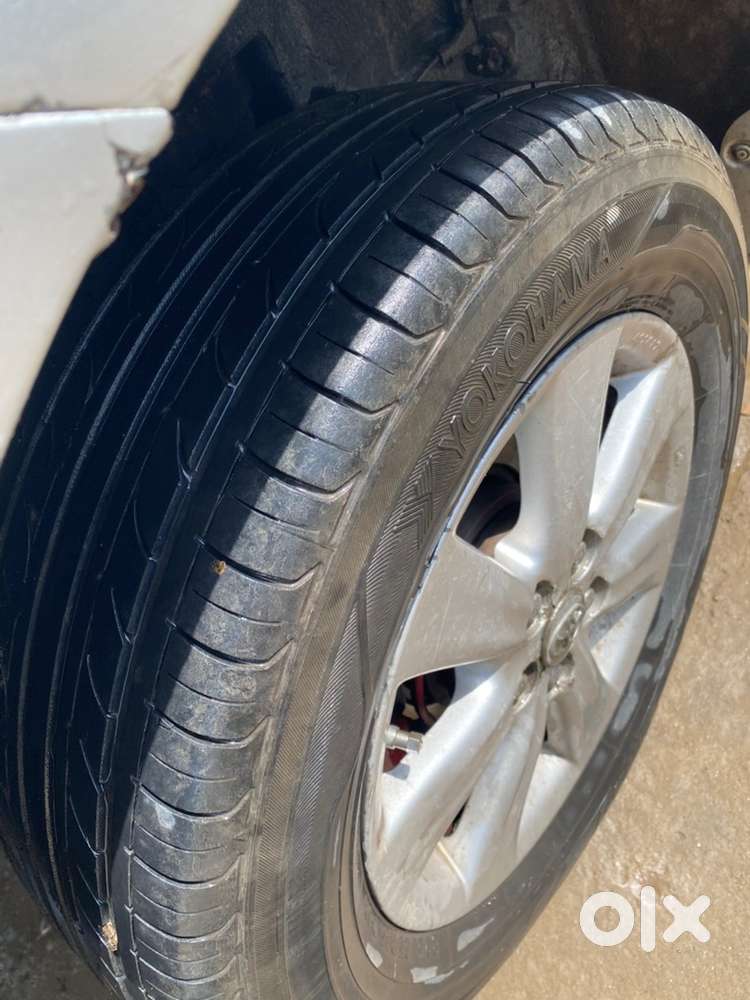 Toyota Corolla Altis 2011