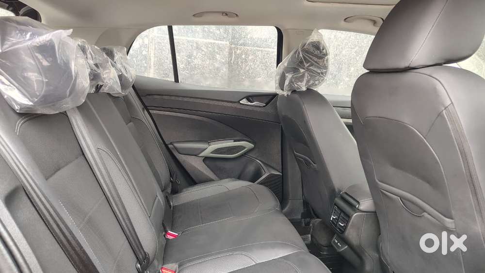 Skoda Kylaq Prestige At, 2025, Petrol
