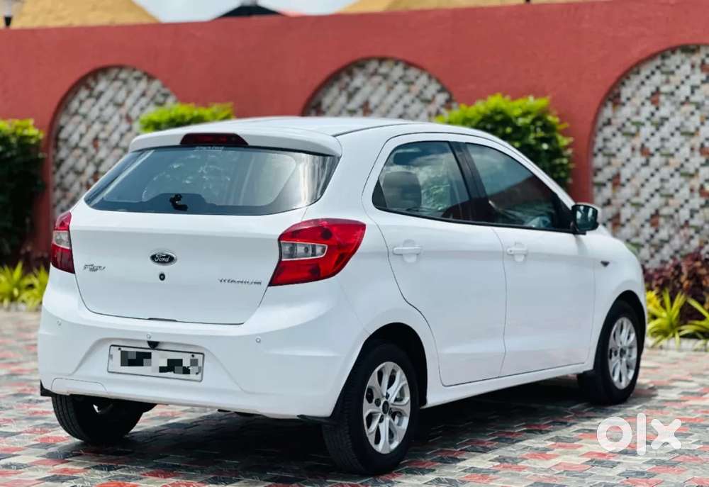 Ford Figo Titanium, 2016, Petrol