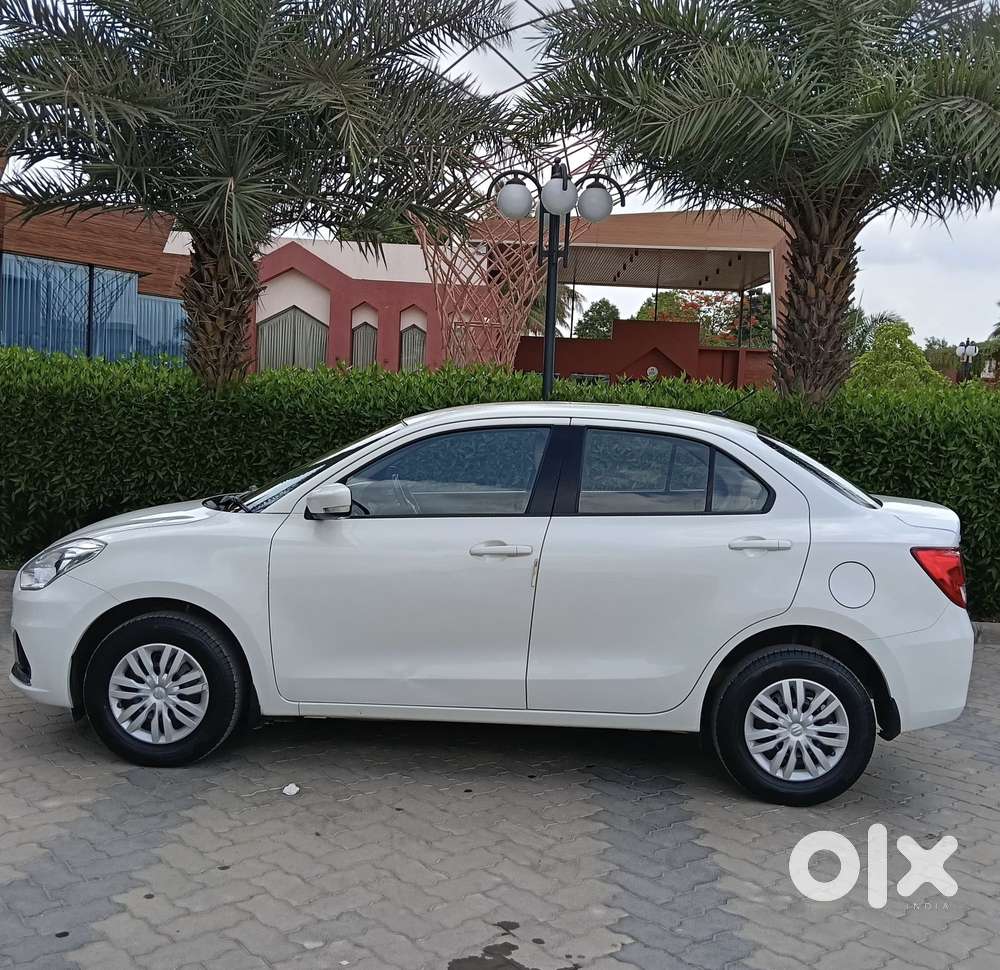 Maruti Suzuki Dzire 1.2 Vxi Amt, 2020, Petrol