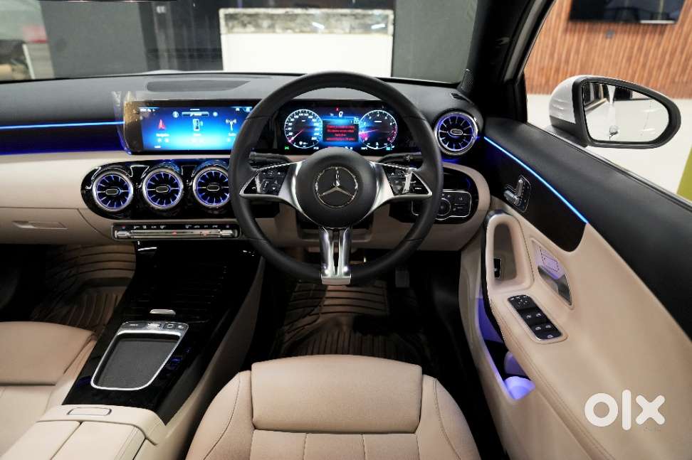 Mercedes-benz A-class Limousine 200, 2025, Petrol