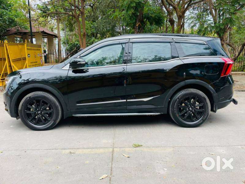 Mahindra Xuv700 2.0 Ax 7 Petrol At Luxury Pack Str, 2025, Petrol