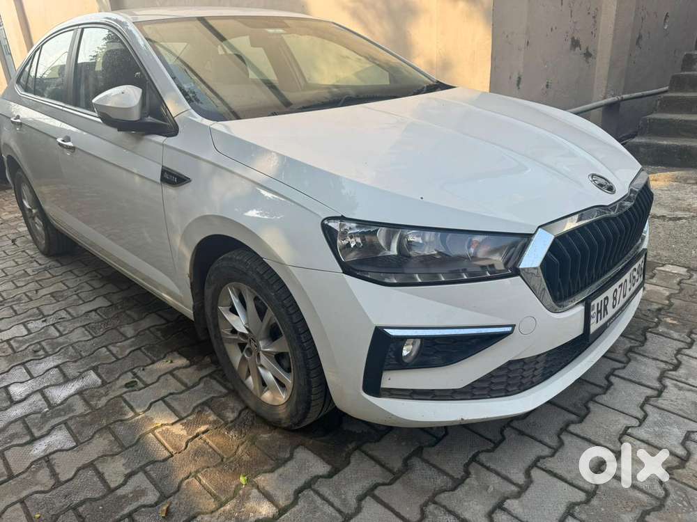 Skoda Slavia 1.0 Ambition Tsi, 2024, Petrol