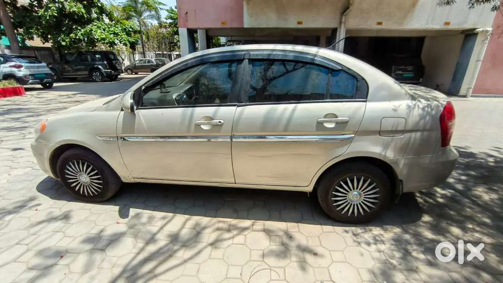 Hyundai Verna 2010 Petrol 80000 Km Driven