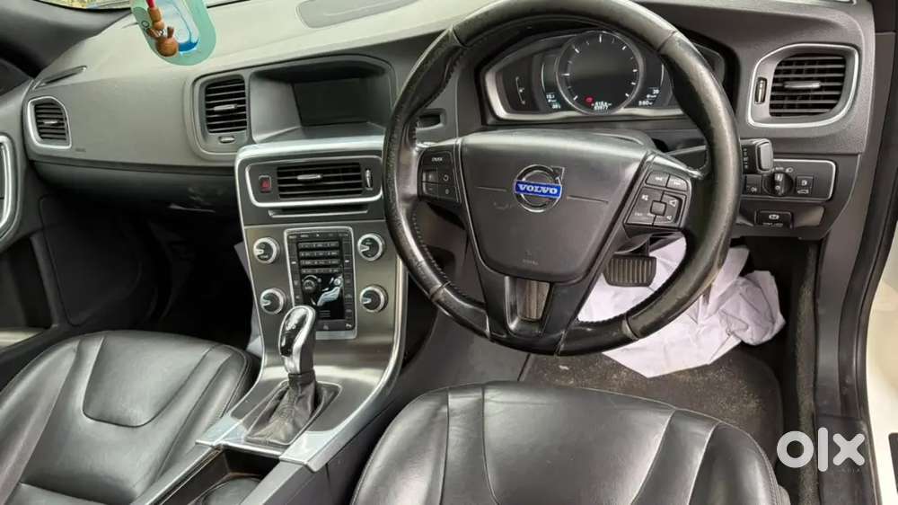 Volvo S60 D4 Summum 2015 Car