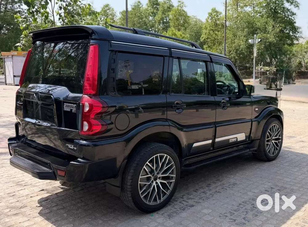 Mahindra Scorpio Classic 2.2 S Mt 7 Str, 2023, Diesel