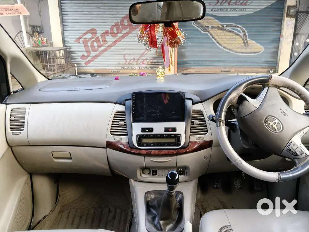 Toyota Innova Well Maintained 2013