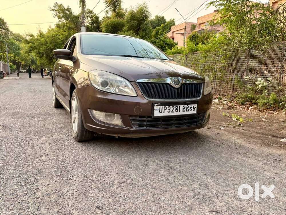 Skoda Rapid 1.5 Tdi At Ambition With Alloy Wheel, 2015, Diesel