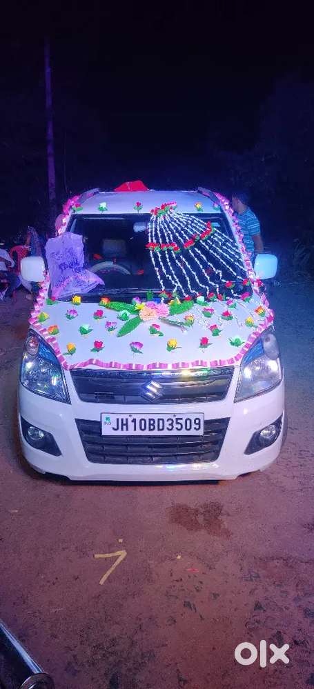 Maruti Suzuki Wagon R 1.0 2017 Petrol . Company Fitted Music Sistem