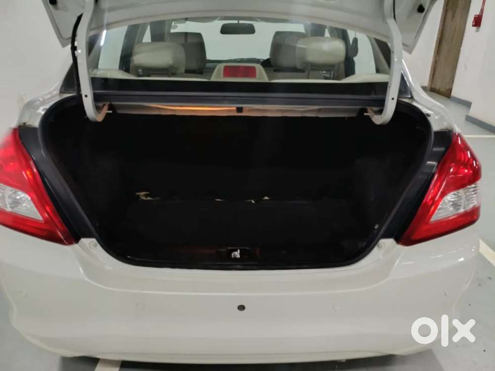 Maruti Suzuki Swift Dzire 1.3 Vxi, 2016, Petrol