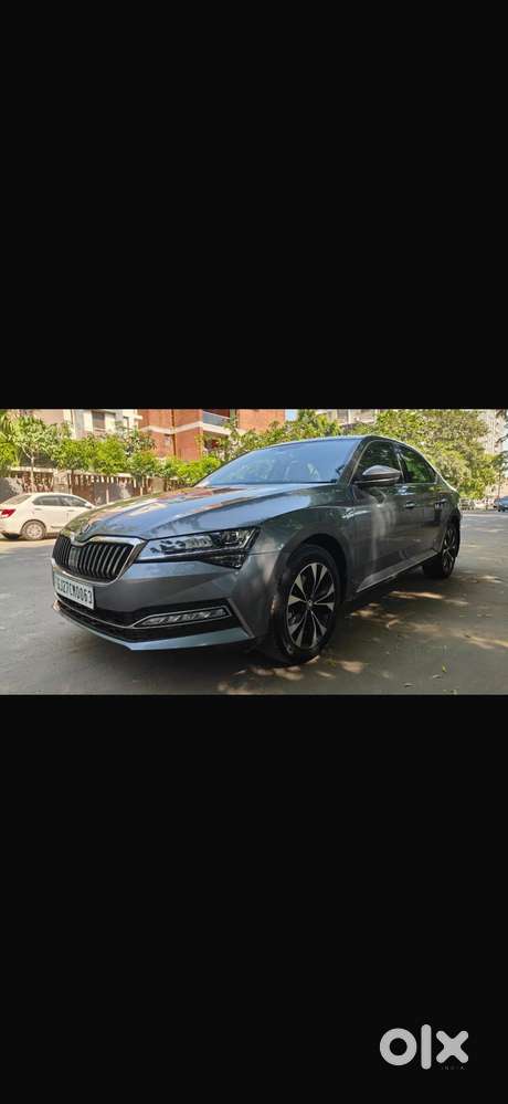 Skoda Superb 2.0 Tsi At L&k, 2022, Petrol