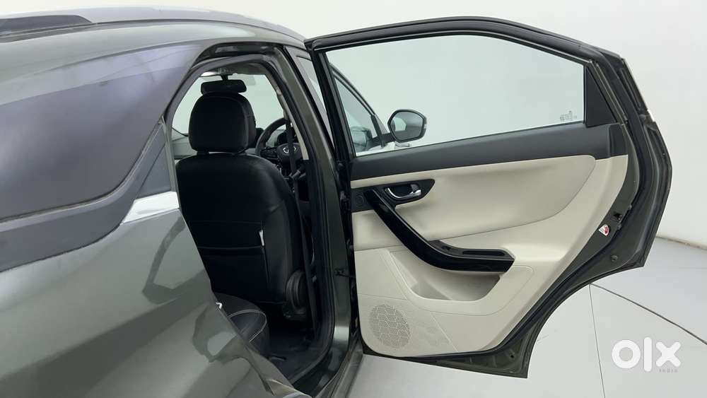 Tata Nexon 1.2 Revotron Xz Plus, 2022, Petrol