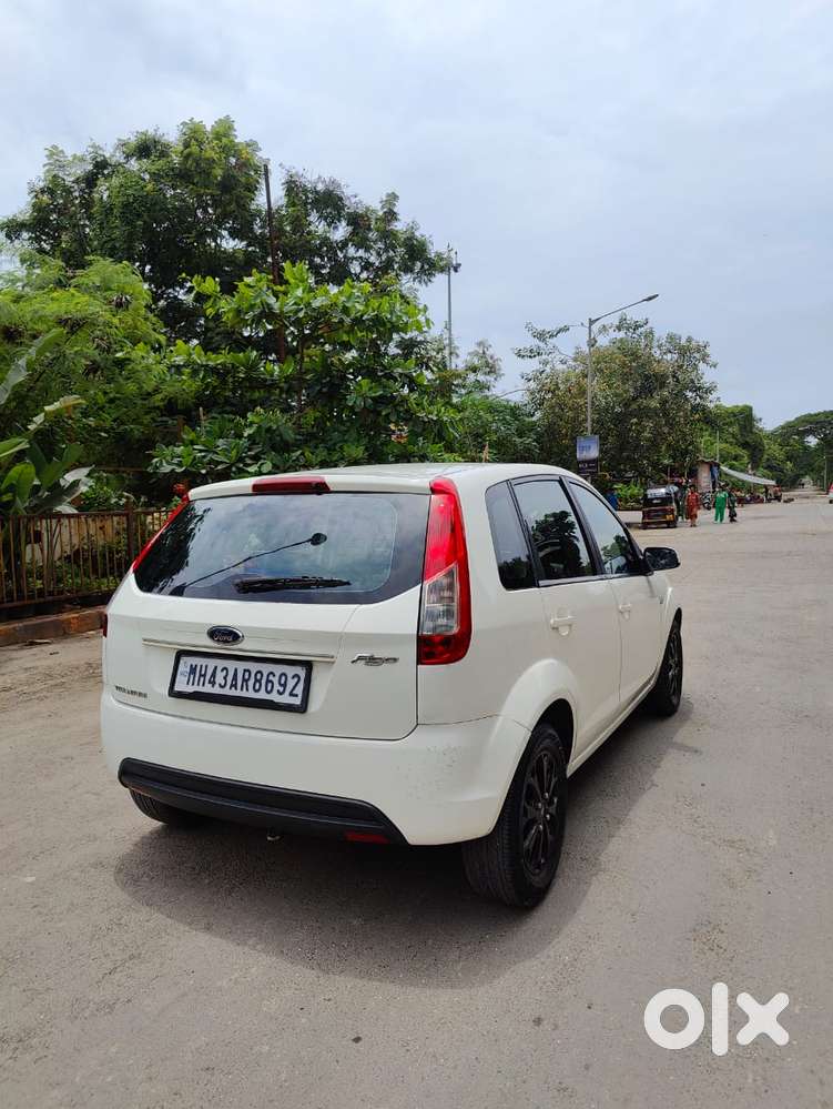 Ford Figo 2012-2015 Petrol Titanium, 2015, Petrol